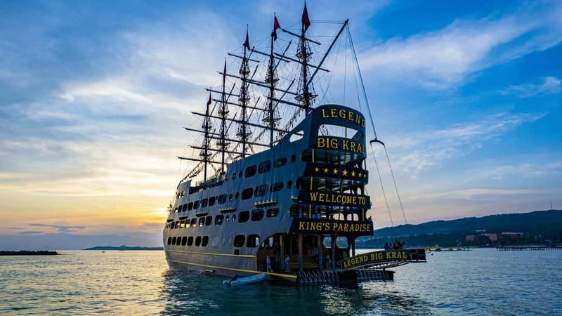 Alanya: All Inclusive Luxury Boat Trip w/ Optional Free Time - Three caves along the Alanya coast