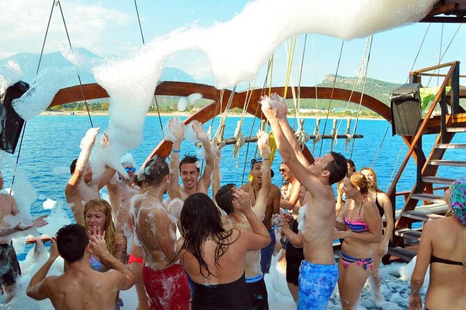 Alanya All Inclusive Pirate Boat Trip With Hotel Transfer - Lunch, drinks, and what all-inclusive really means