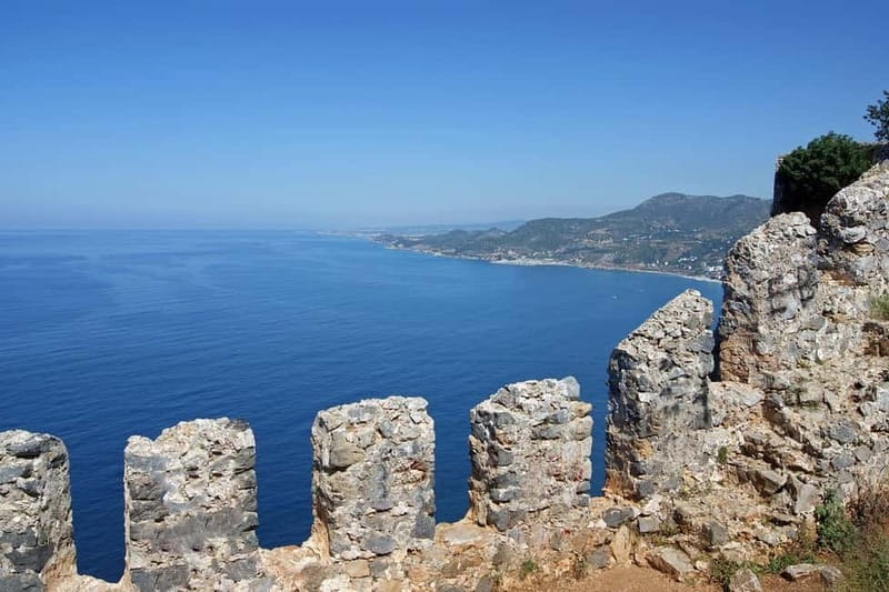 Alanya: Castle Tour with Damlatas Cave & Cable Car Options - Why this short Alanya tour works