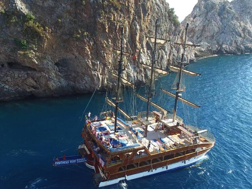 Alanya: Catamaran Boat Tour with Snorkeling and BBQ Lunch - Cleopatra Beach and the first swim stops