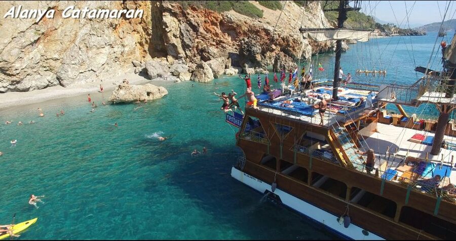 Alanya: Catamaran Boat Trip with Sunbathing and Swimming - Key points to know before you book