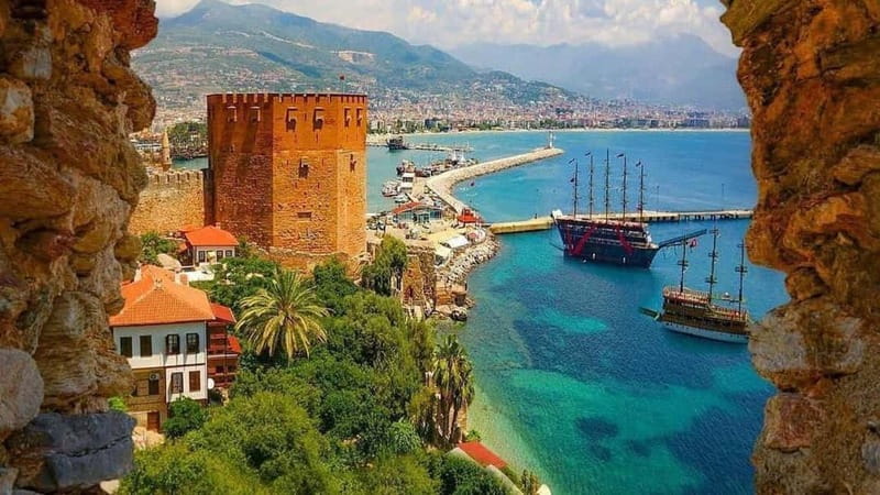 Alanya: City Tour with Sunset Views and Cable Car - Damlataş Cave and the air below the city