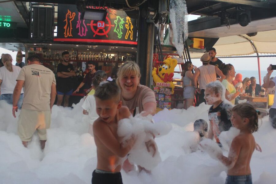 Alanya: Evening Jeep Tour with Sunset Boat Trip and Dinner - Who should book this evening?