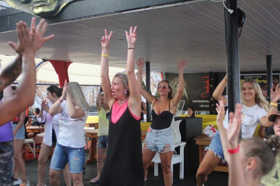 Alanya: Evening Jeep Tour with Sunset Boat Trip and Dinner - What the $51 price really covers
