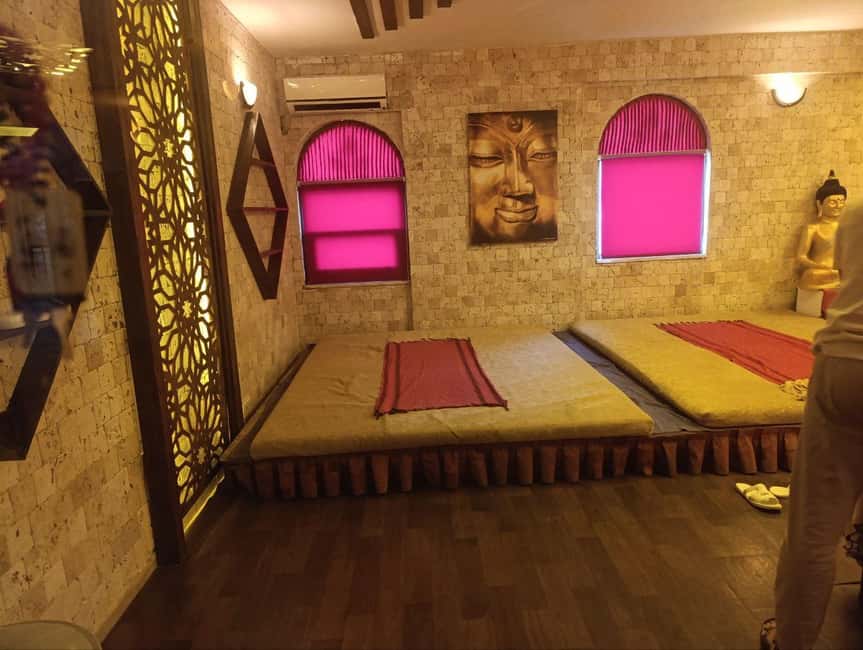 Alanya: Legendary Turkish Bath with Wine and Fruit Plate - Starting in the sauna and menthol room