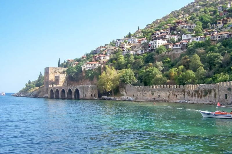 Alanya: Pirate Boat Trip with Lunch and Drinks - Why this Alanya boat trip works so well