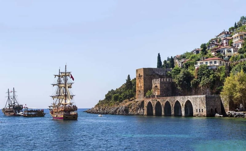 Alanya: Pirate Boat Trip with Meal, Drinks and Pickup Option - Setting out along Alanya’s coast