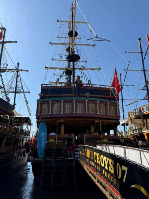 Alanya: Pirate Boat with Lunch and Unlimited Drinks - Who will enjoy this boat most