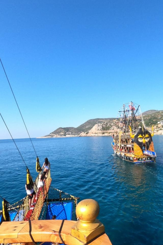 Alanya: Pirates Boat Trip with Lunch and Hotel Pickup - Hotel pickup across the Alanya resort area