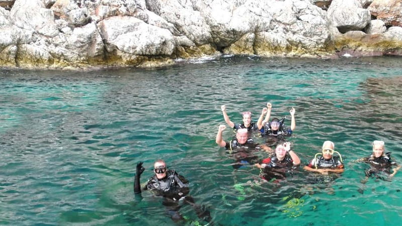Alanya: Scuba Diving Adventure for Beginners & Professionals - Snorkeling, Swimming, and Waiting on Deck