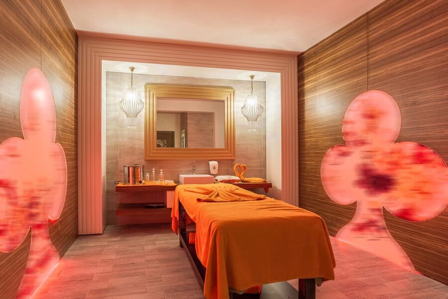 Alanya: Turkish Bath and Massage with Hotel Transfers - What the $24 price delivers