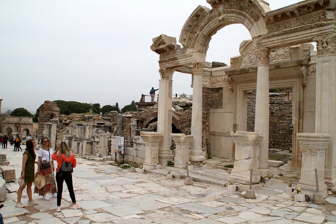 All Inclusive Private Access Ephesus Tour (SKIP-THE-LINE) - Guides and the value of personal attention