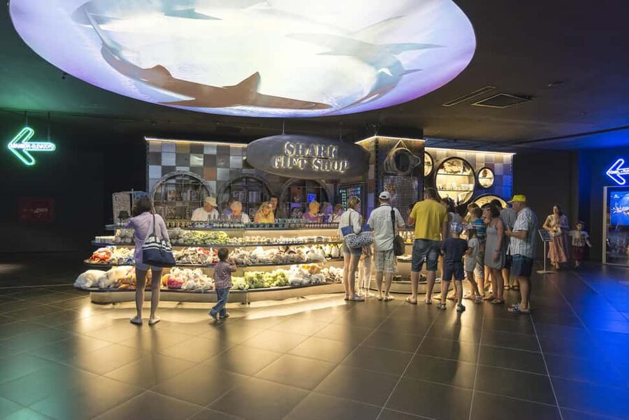 Antalya: Aquarium, Wax Museum, Snow World, Wild Park - The tropical reef and daily shark feeding