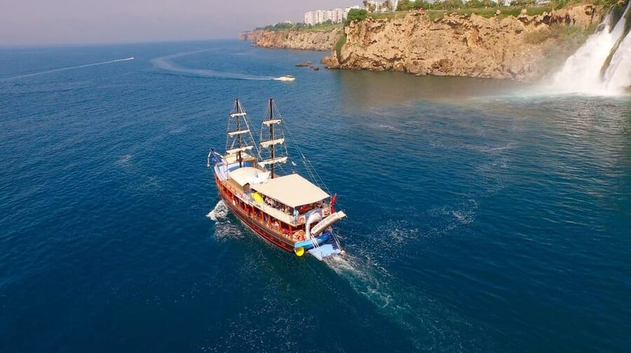 Antalya: Beach & Waterfalls Boat Trip w/ Lunch & Soft Drinks - Crew, music, and the pirate theme