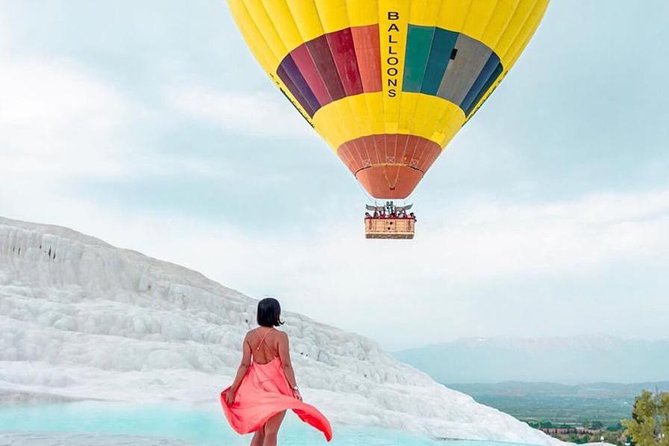 Antalya: Full-Day Pamukkale and Hierapolis Tour & Lunch - Walking across Pamukkale’s white travertines