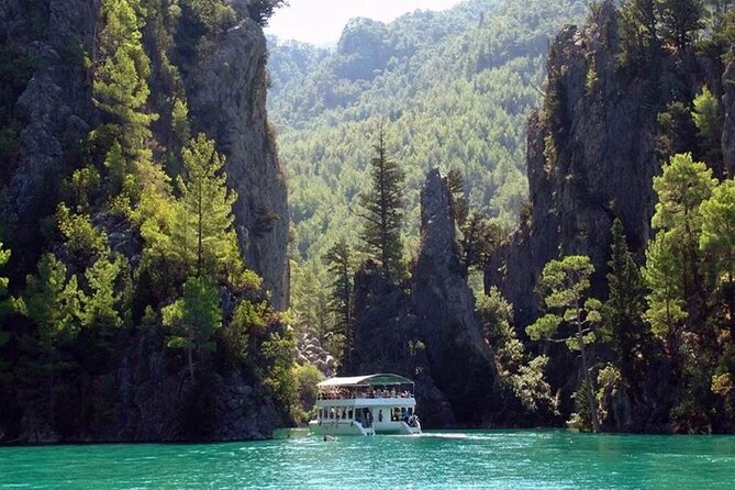 Antalya: Green Canyon Boat Trip with Lunch and Drinks - Boarding the boat and settling into the cruise