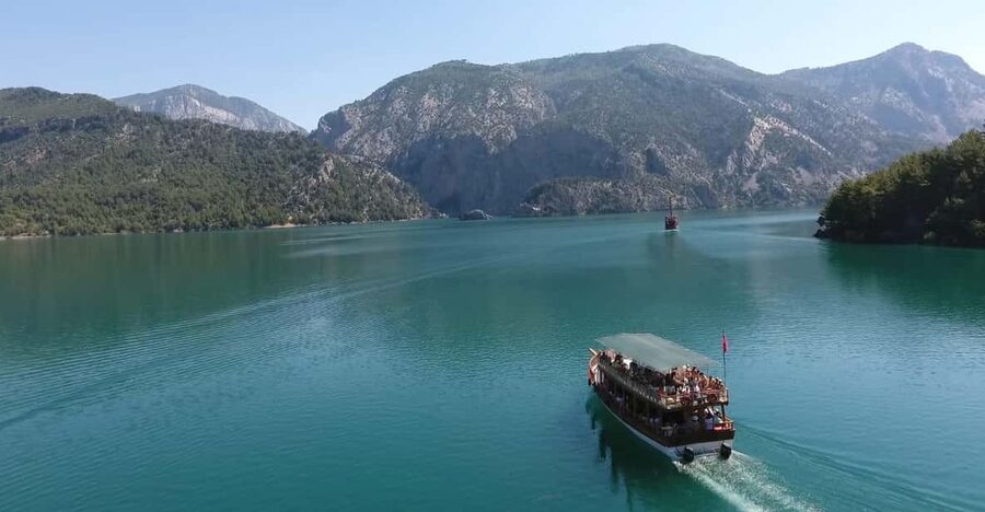 Antalya: Green Canyon Boat Trip with Lunch & Soft Drinks - Cruising through the Green Canyon