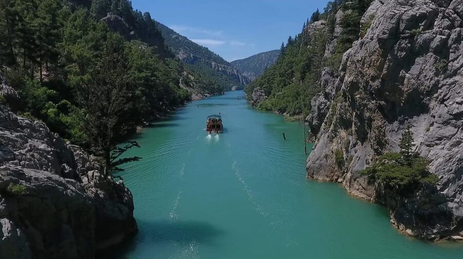 Antalya: Green Canyon Boat Trip with Lunch & Soft Drinks - Swimming stops in clear reservoir water