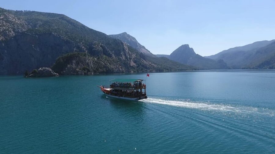 Antalya: Green Canyon Boat Trip with Lunch & Soft Drinks - The textile outlet stop