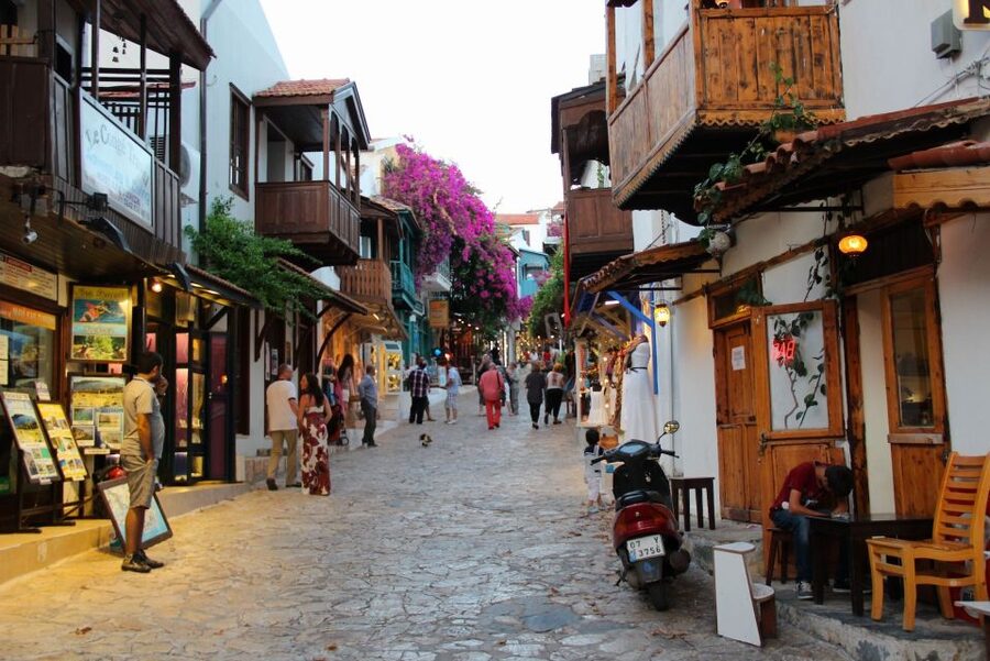 Antalya/Kemer: Old City, Waterfalls, Olympos Cable Car, Boat - What the nine-hour schedule feels like