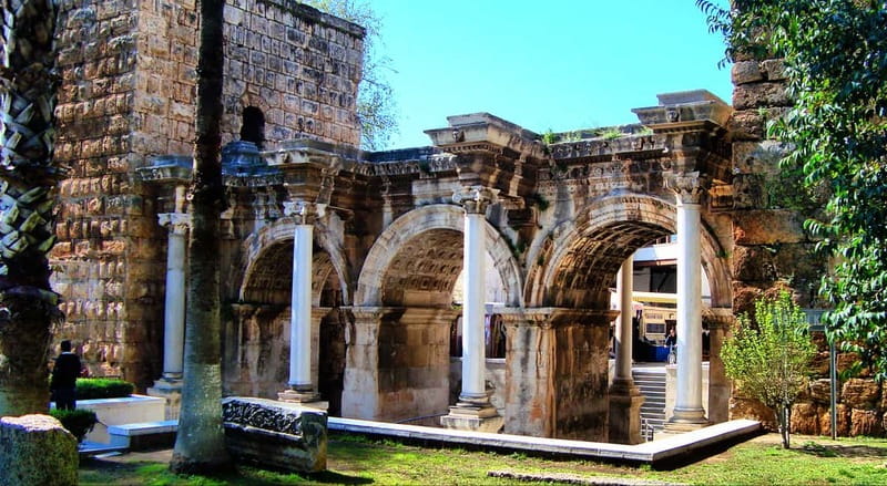 Antalya: Old Town Walking Tour with Dessert Tasting - Hidirlik Tower and the panoramic terraces