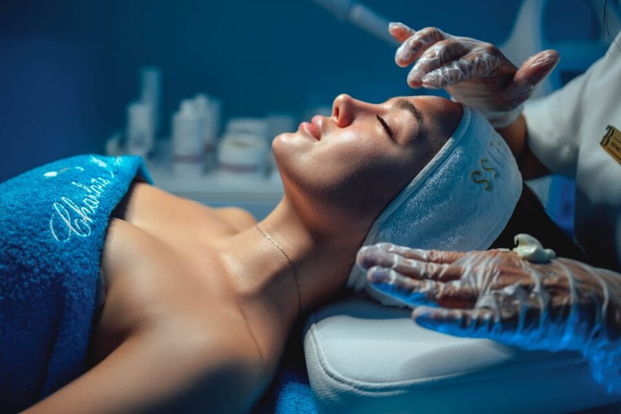 Antalya: Spa and Skin Care Experience with Massage and Drink - Facial cleansing and the mini skincare session