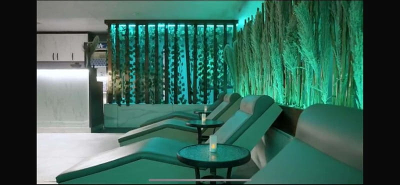 Antalya: Turkish Bath with Peeling Foam and Oil Massage - Who should book this hamam