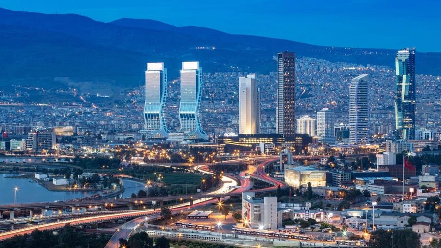 Best of Izmir: Private Walking Tour with a Local - Agora and the city’s older layers