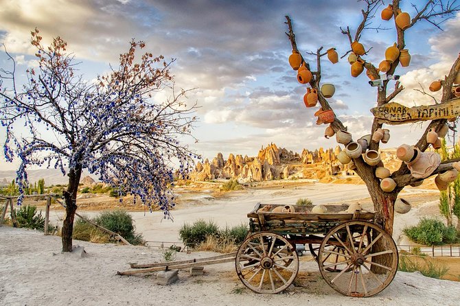 Best of Red and Green Small Group Guided Tour - Pigeon Valley and Uçhisar: scenic stops with limited time