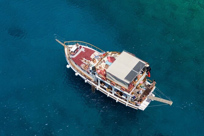 Boat Trip to the Turkish Maldives- Orak Island - German Bay, a 30-minute pause