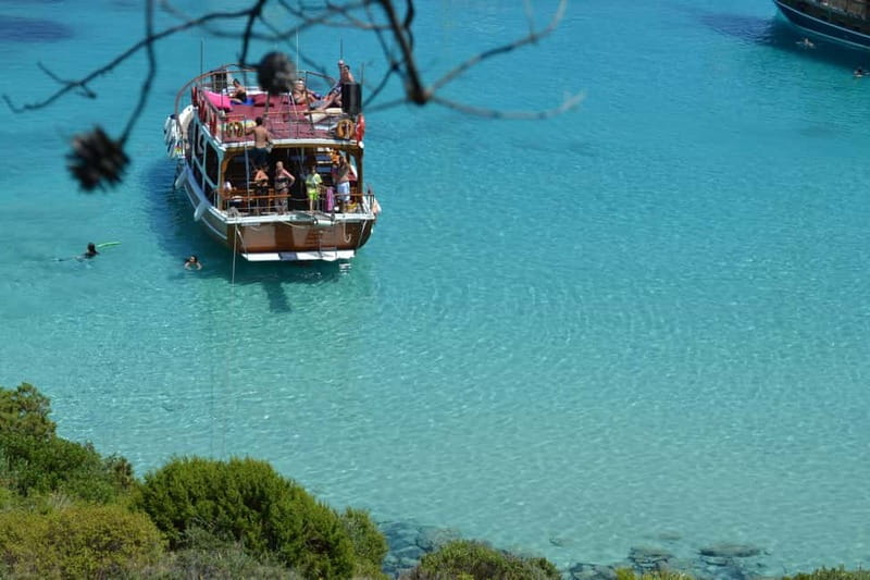 Bodrum: Boat Tour for Mein Schiff Cruise Passengers - Life on board between swimming stops