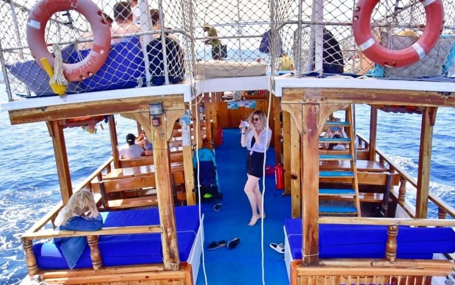 Bodrum Boat Tour with Lunch: Beaches and Islands - Timing, comfort, and service concerns