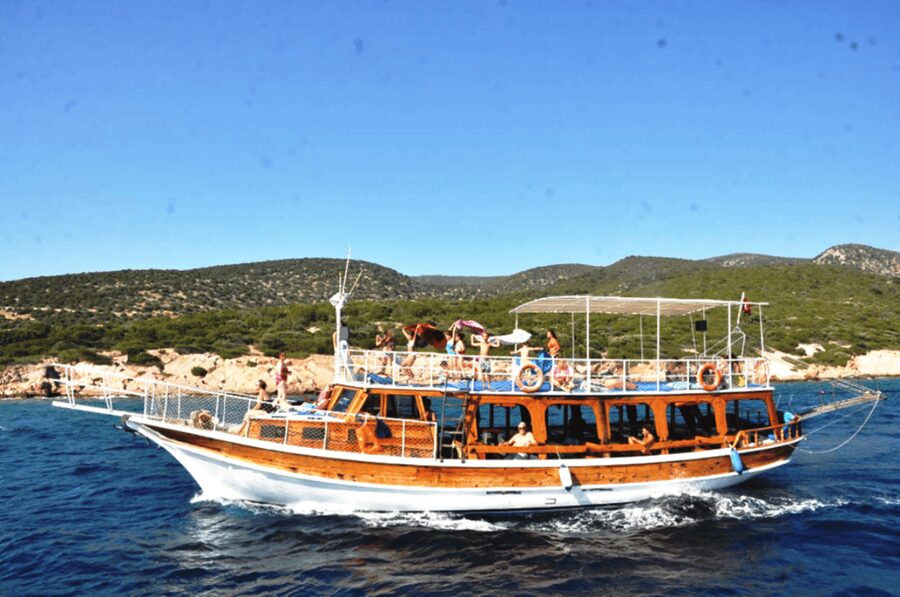 Bodrum Boat Tour with Lunch: Beaches and Islands - What this Bodrum boat day is really like
