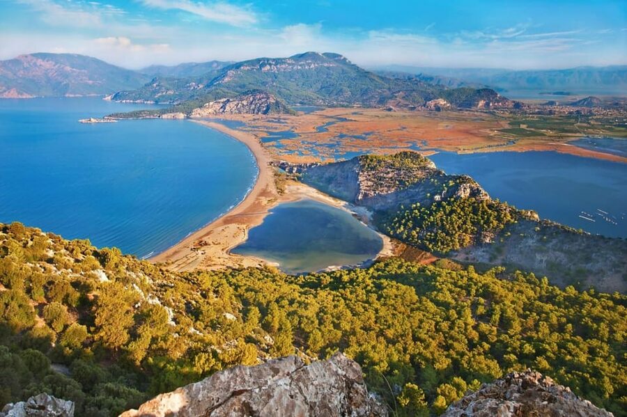 Bodrum: Dalyan Mud Baths & Iztuzu Beach Day Trip with Lunch - Riverside lunch after the spa