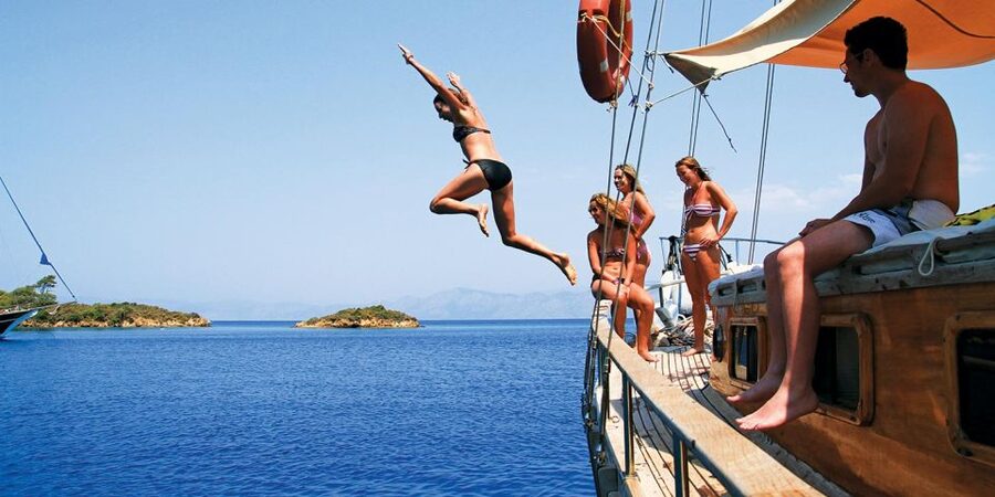 Bodrum: Full-Day Boat Trip with Lunch - Key points at a glance