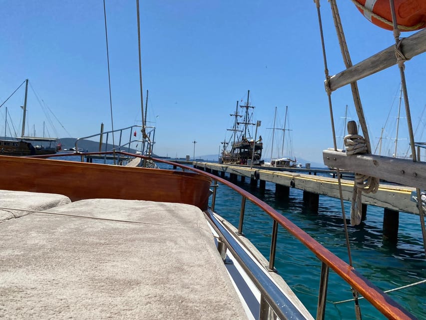 Bodrum: Peninsula Private Boat Tour with Lunch - A private route instead of a fixed itinerary