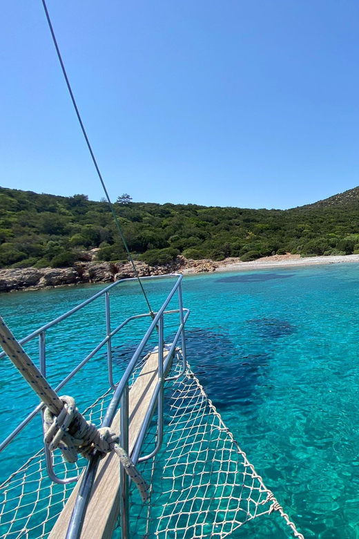 Bodrum: Peninsula Private Boat Tour with Lunch - Swimming, snorkeling, and time in the sun