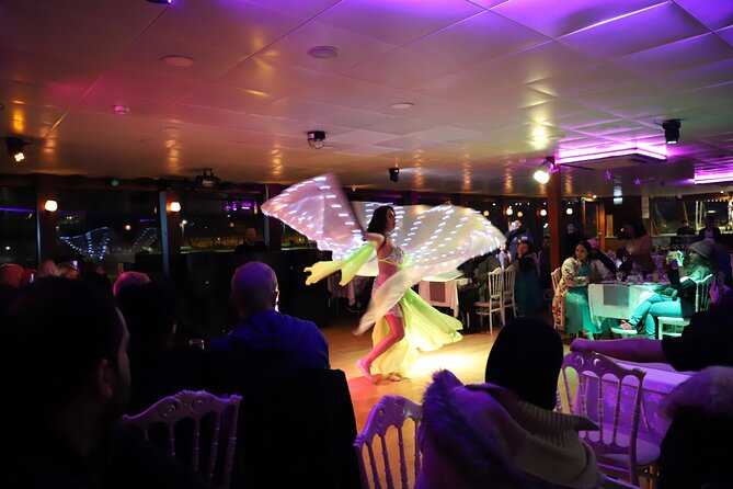 Bosphorus Dinner Cruise Tour with Private Table - Service and organization during the evening