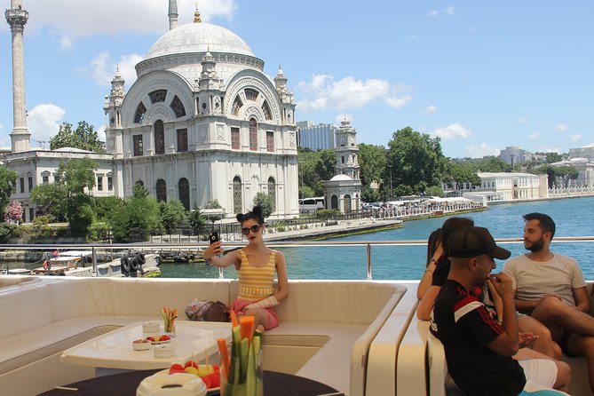 Bosphorus Luxury Lunch Cruise & Black Sea Swimming Experience - Lunch, snacks, and the onboard rhythm