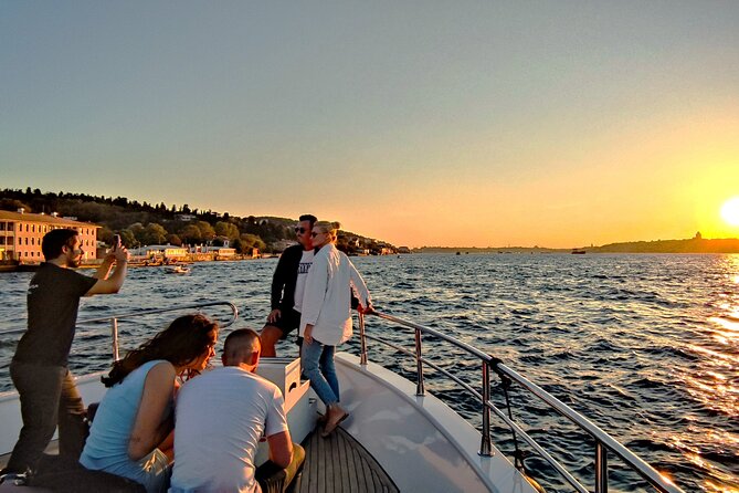 Bosphorus Sunset: An Enchanting Yacht Cruise in Istanbul - Pickup, meeting points, and mobility concerns