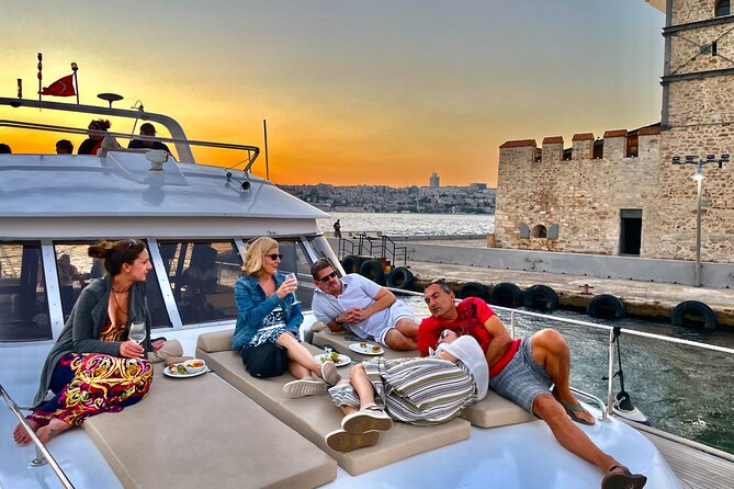 Bosphorus Sunset or Daytime Yacht Cruise with Snacks & Live Guide - Snacks, drinks, and what luxury means here