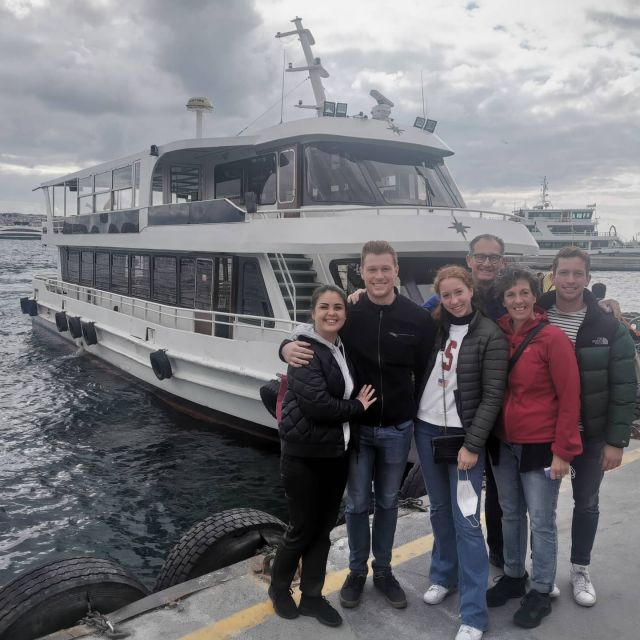Bosphorus Tour With Lunch - Lunch after the water