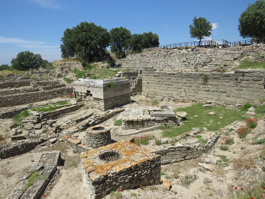 Canakkale: Full-Day Ancient Troy and Museum of Troy Tour - The 30-minute ride from Canakkale