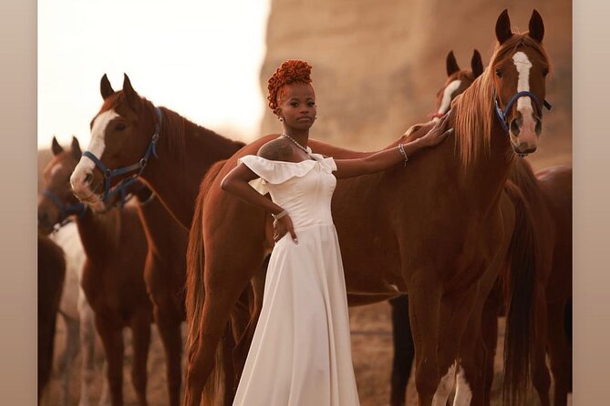 Cappadocia 2 hours Horse Riding Experience - flexible time - Red Valley: red rock and open views