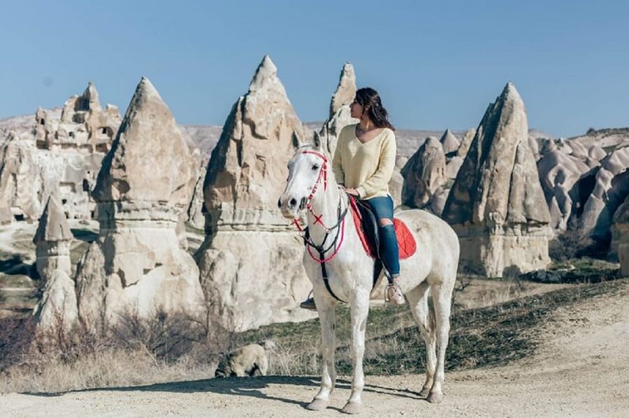 Cappadocia: Horse Safari with Hotel Transfer - What to wear and bring