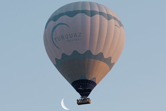 Cappadocia Hot Air Balloon Ride/ Turquaz Balloons - Boarding a basket of up to 28 people