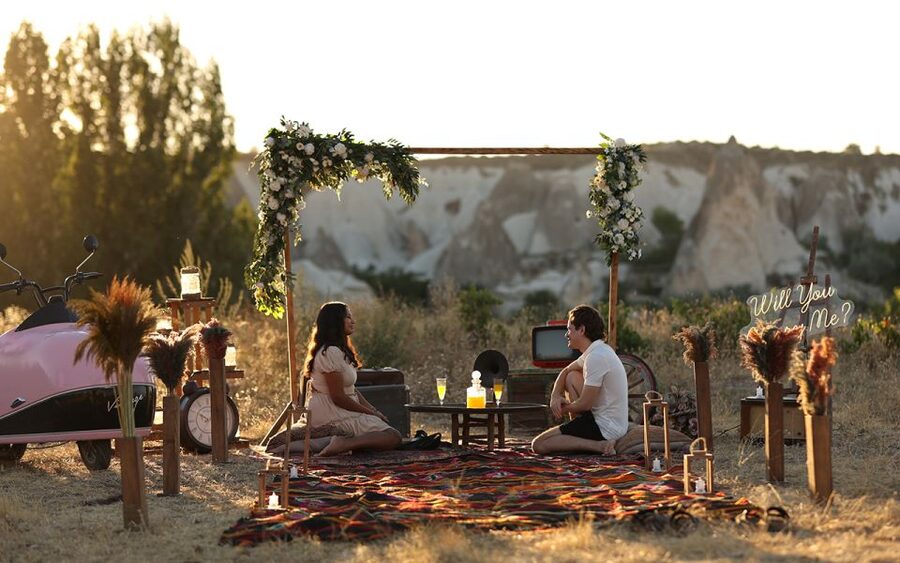 Cappadocia: Love Valley Proposal Service with Transfers - Key points to know before you book