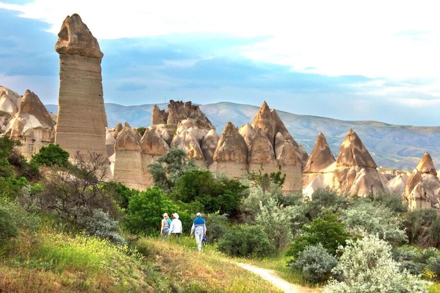 Cappadocia: RED & GREEN MIX TOUR - Why this red and green combination works