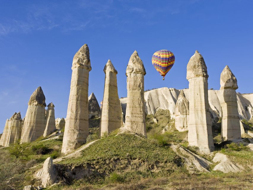 Cappadocia: Red Tour with Entry Fees and Lunch - Pasabagi and the three-headed fairy chimneys