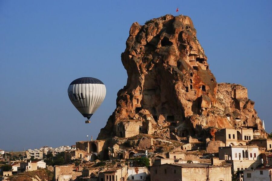 Cappadocia: Royal King Flight - Breakfast before the balloon inflates